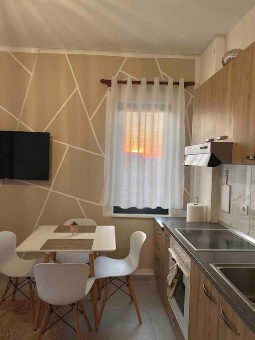 2+1 Apartment - Tirana City Center Ngoại thất bức ảnh